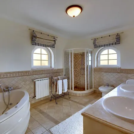 Villa Lisianto Sesmarias
