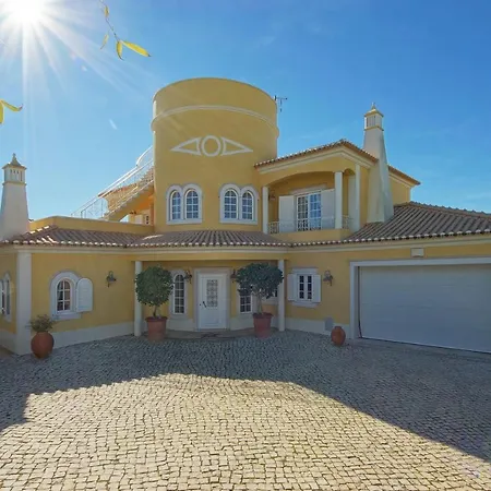 Lisianto Villa Sesmarias